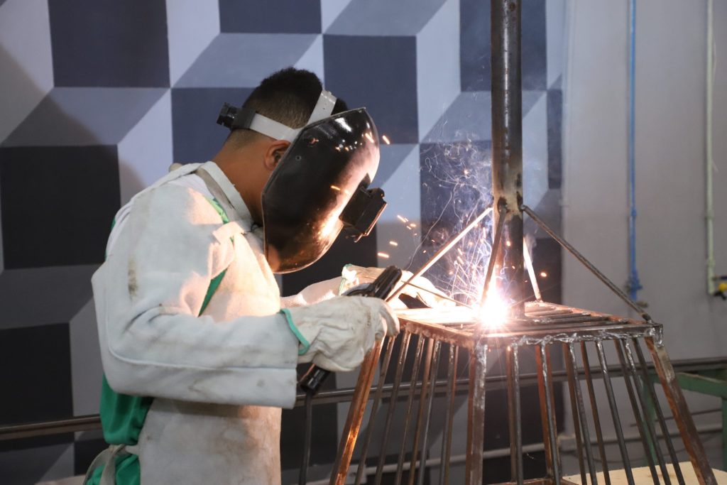 Senai oferta mais de mil vagas gratuitas em diversos cursos de qualificação
